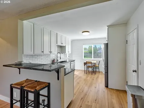 645 NW 5th Avenue Canby OR 97013