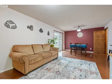6952 C Street Springfield OR 97478