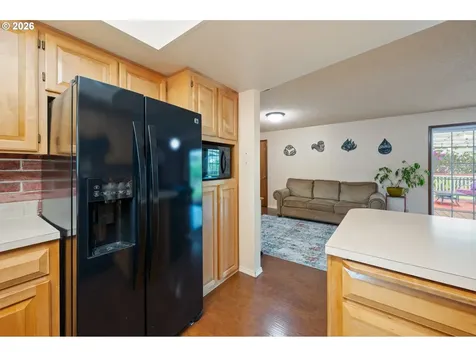 6952 C Street Springfield OR 97478