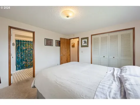 6952 C Street Springfield OR 97478