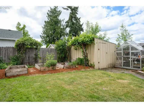 6952 C Street Springfield OR 97478