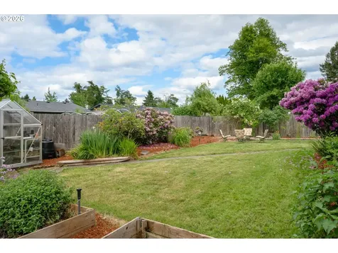 6952 C Street Springfield OR 97478