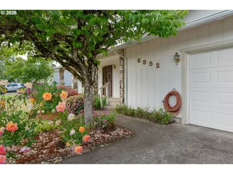 6952 C Street Springfield OR 97478