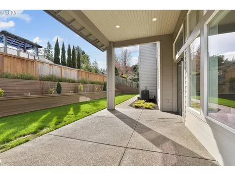 8166 SW 66th Place Portland OR 97223