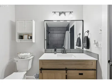 9816 NE 58th Street Vancouver WA 98662