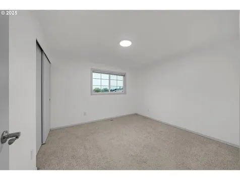 654 NW Bryant Court Dallas OR 97338
