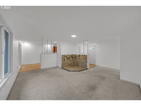 654 NW Bryant Court Dallas OR 97338