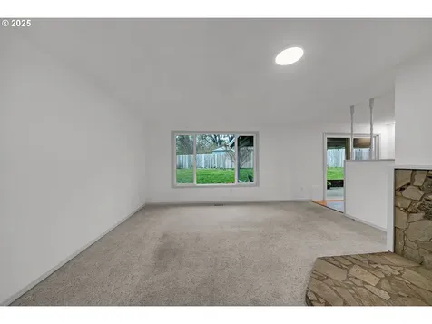 654 NW Bryant Court Dallas OR 97338