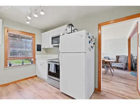 7511 SE Crystal Springs Boulevard Portland OR 97206