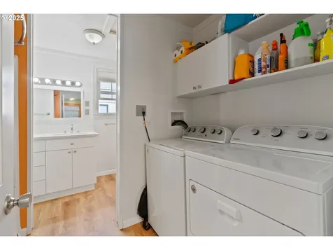 7511 SE Crystal Springs Boulevard Portland OR 97206