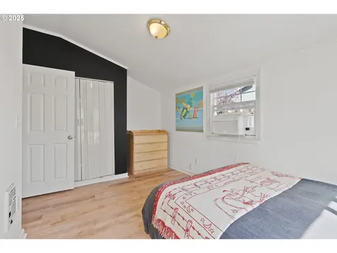 7511 SE Crystal Springs Boulevard Portland OR 97206