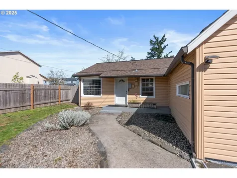 7511 SE Crystal Springs Boulevard Portland OR 97206