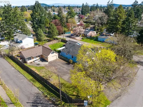 7511 SE Crystal Springs Boulevard Portland OR 97206
