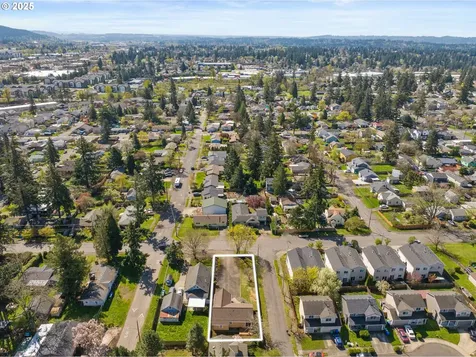 7511 SE Crystal Springs Boulevard Portland OR 97206