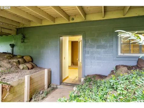21075 NE Turner Lane Hillsboro OR 97123