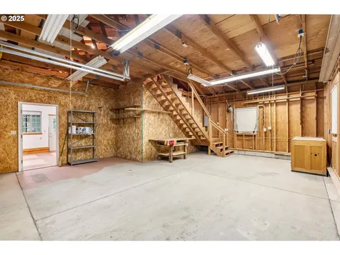 21075 NE Turner Lane Hillsboro OR 97123