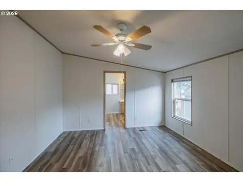 835 SE 1st Avenue Canby OR 97013