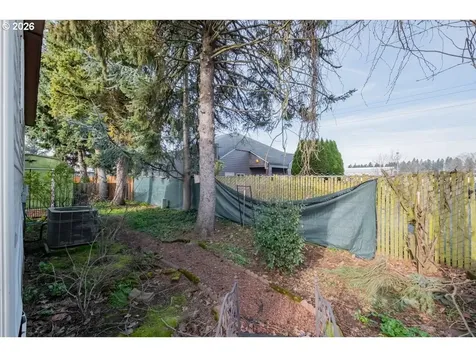 835 SE 1st Avenue Canby OR 97013