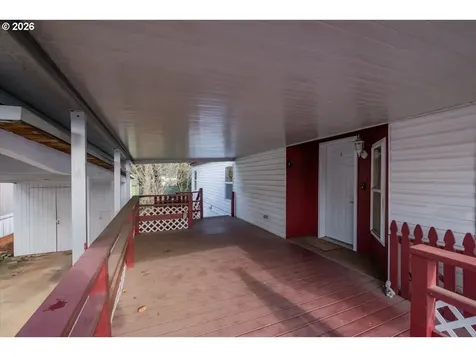 835 SE 1st Avenue Canby OR 97013