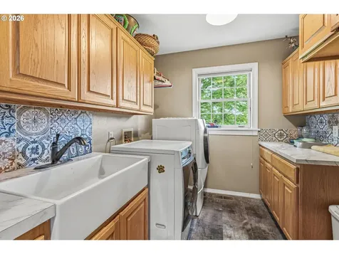 2655 Pacific Way Longview WA 98632