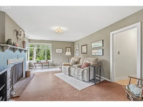 2655 Pacific Way Longview WA 98632
