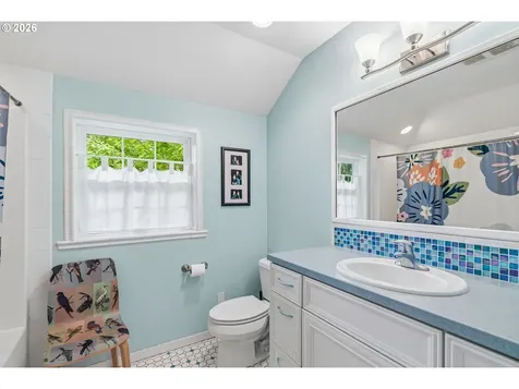 2655 Pacific Way Longview WA 98632
