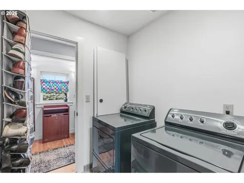 2655 Pacific Way Longview WA 98632