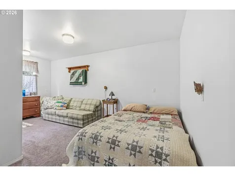 2655 Pacific Way Longview WA 98632