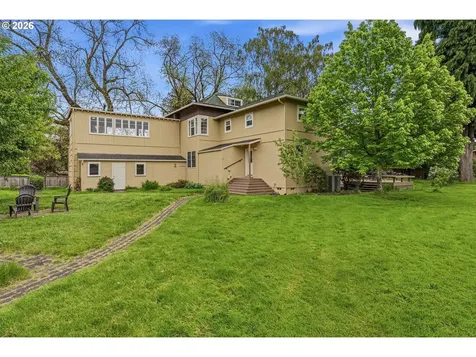 2655 Pacific Way Longview WA 98632