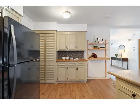 409 SE 95th Avenue Vancouver WA 98664