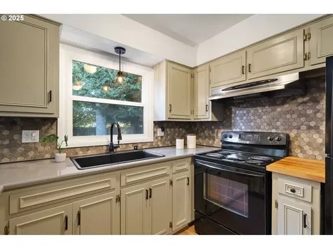 409 SE 95th Avenue Vancouver WA 98664