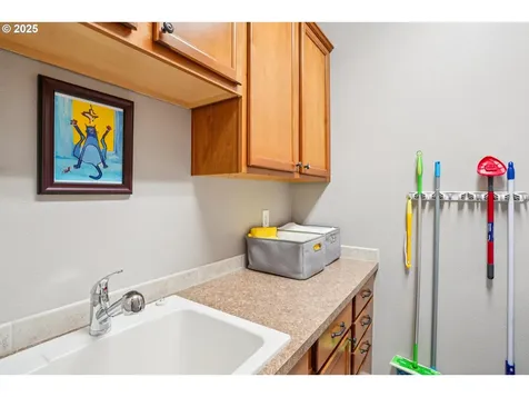 3869 SE Deer Creek Way Gresham OR 97080