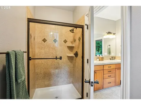3869 SE Deer Creek Way Gresham OR 97080
