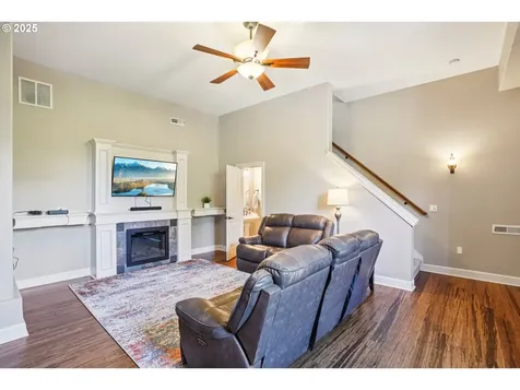 3869 SE Deer Creek Way Gresham OR 97080