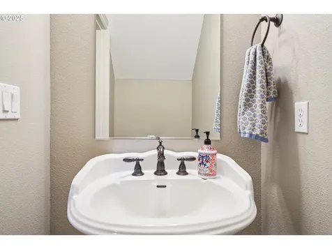 3869 SE Deer Creek Way Gresham OR 97080