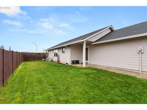 412 Herren Avenue Winlock WA 98596