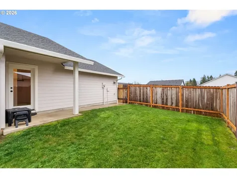 412 Herren Avenue Winlock WA 98596