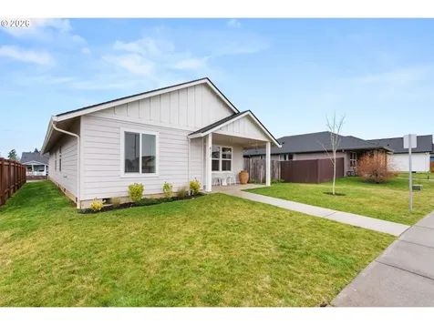 412 Herren Avenue Winlock WA 98596