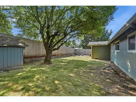 10011 NW 27th Avenue Vancouver WA 98685