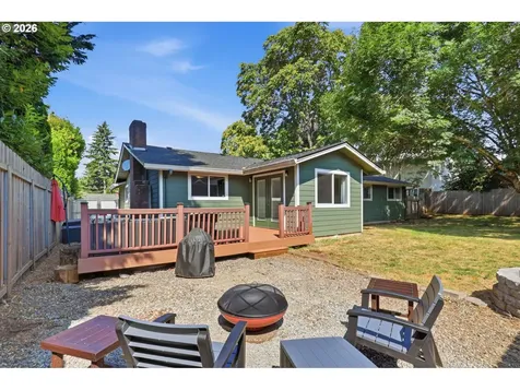 10011 NW 27th Avenue Vancouver WA 98685