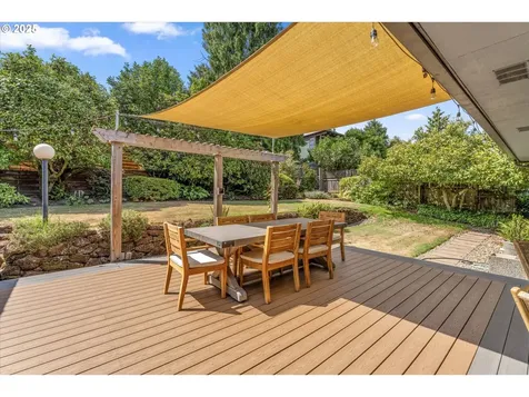 8335 SW 6th Avenue Portland OR 97219