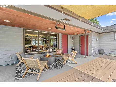 8335 SW 6th Avenue Portland OR 97219