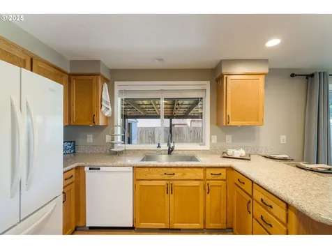 3605 Walnut Lane Tillamook OR 97141