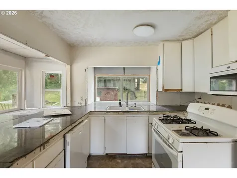 591 Mill Street Canyonville OR 97417