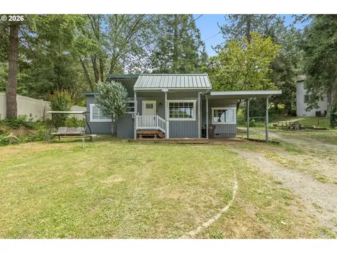 591 Mill Street Canyonville OR 97417