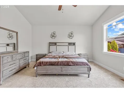 102 NE Overlook Court Estacada OR 97023