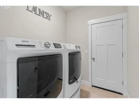 102 NE Overlook Court Estacada OR 97023