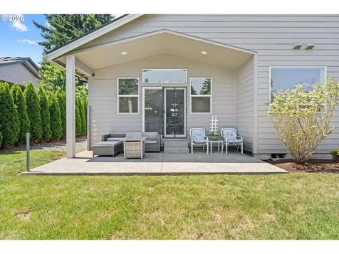 102 NE Overlook Court Estacada OR 97023