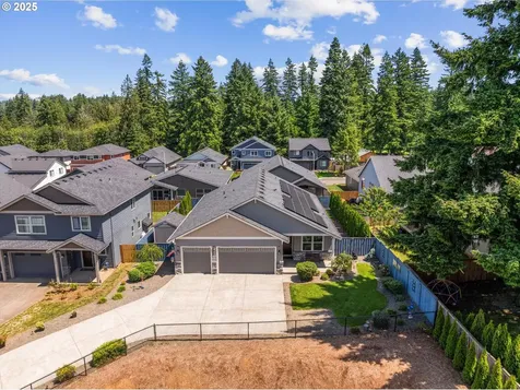 102 NE Overlook Court Estacada OR 97023