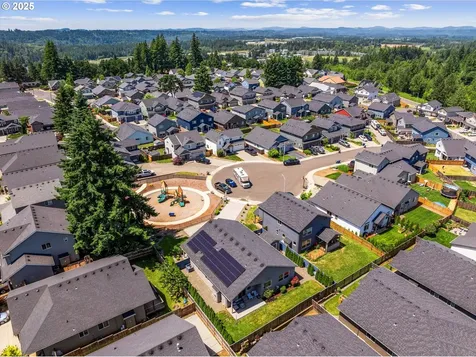 102 NE Overlook Court Estacada OR 97023